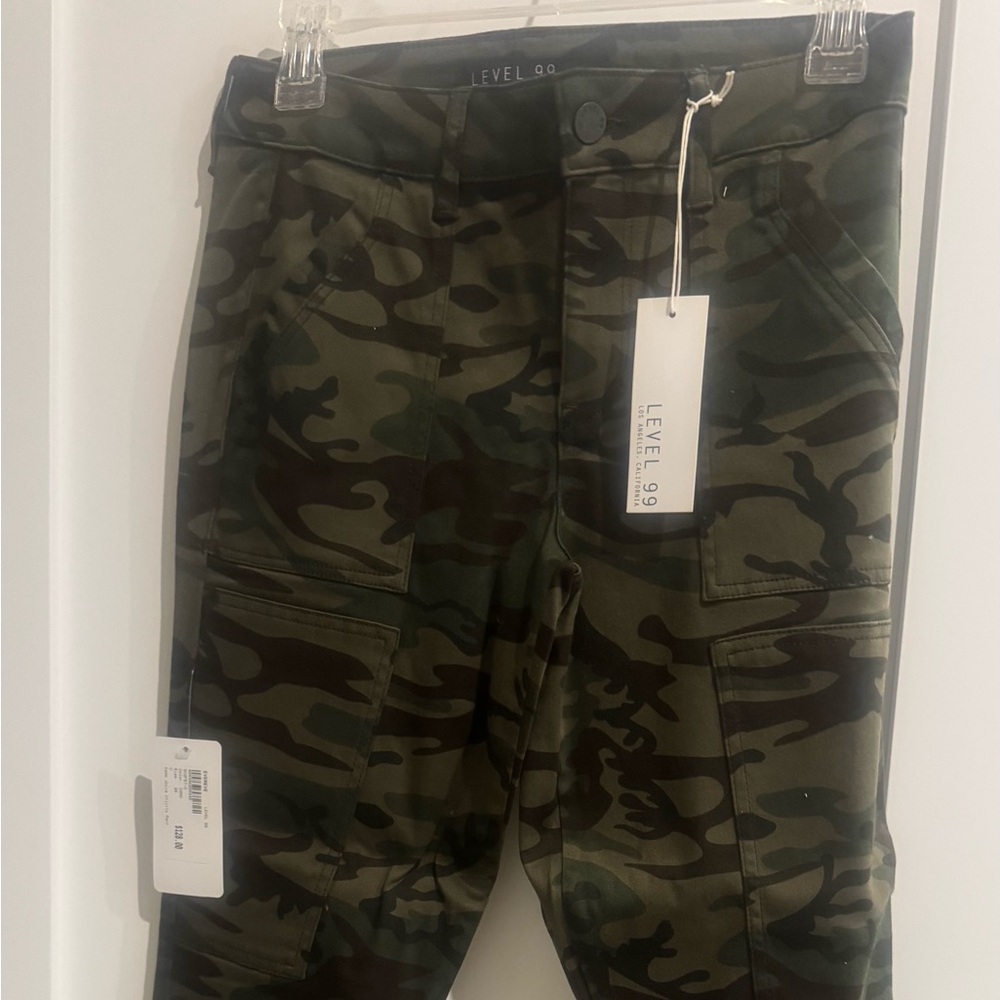Evereve Green Camouflage Cargo Pants